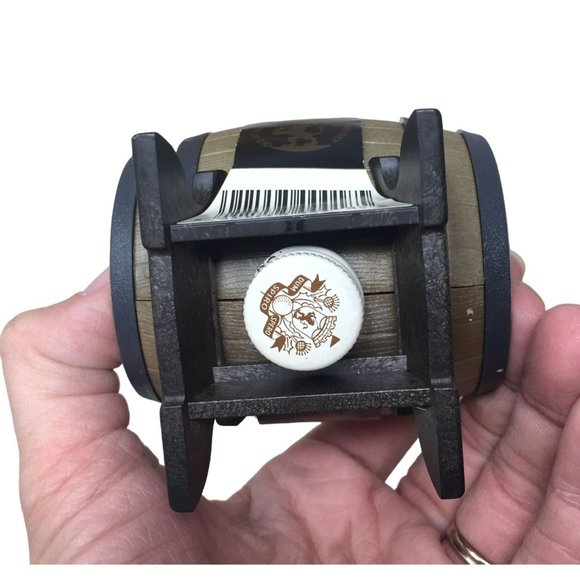 Vintage Old St. Andrews Scotch Whisky 10 Year Old Barrel Shaped Mini Bottle - Picture 4 of 5